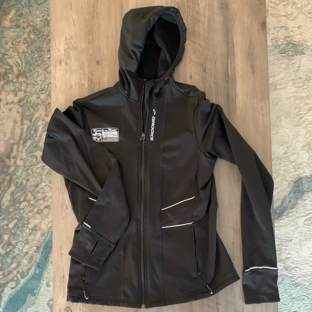 Brooks Utopia Hoodie Cold Weather Zip Up Jacket